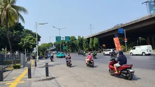 Lalin Kendaraan di Tol dan Arteri Jakarta Kembali Normal Pagi Ini