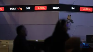 IHSG Melemah Tipis Usai Pengunduran Diri Gubernur Bank Indonesia Diiringi Aksi Jual Asing