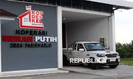 Zulkifli Hasan Tegaskan Koperasi Desa Merah Putih Bukan Pesaing Minimarket dan Warung Madura