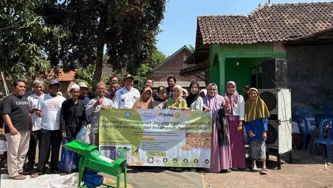 Mesin Pemipil Jagung Tenaga Surya Bantu Petani di Pasuruan