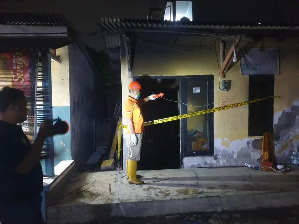 Pria Penderita Stroke Tewas Terjebak Kebakaran Rumah di Waru Sidoarjo