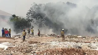 12 Orang Sesak Napas Akibat Kebakaran Sampah di Tangsel, Termasuk 2 Damkar