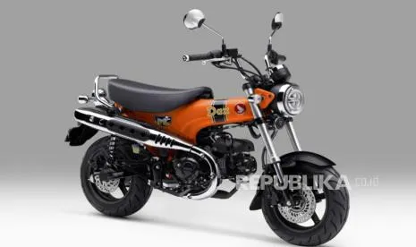 Aura Motor Retro Modern di Honda ST125 Dax Tampil Melalui Dua Warna Baru