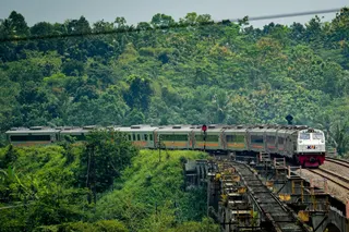 Gempa Cilacap, 21 Kereta Api Berhenti Luar Biasa