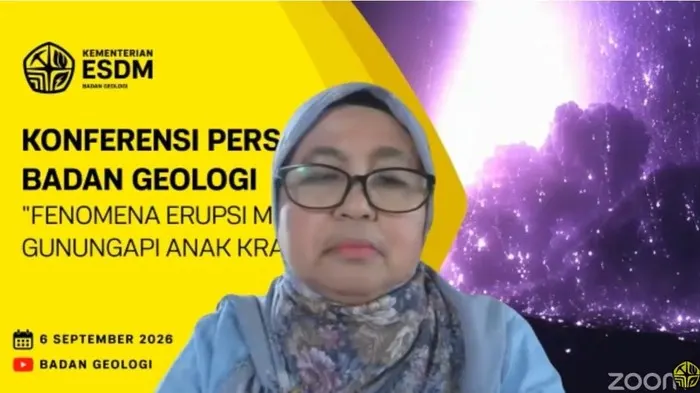 Badan Geologi Konfirmasi Suara Dentuman di Jawa Barat Berasal dari Erupsi Gunung Anak Krakatau