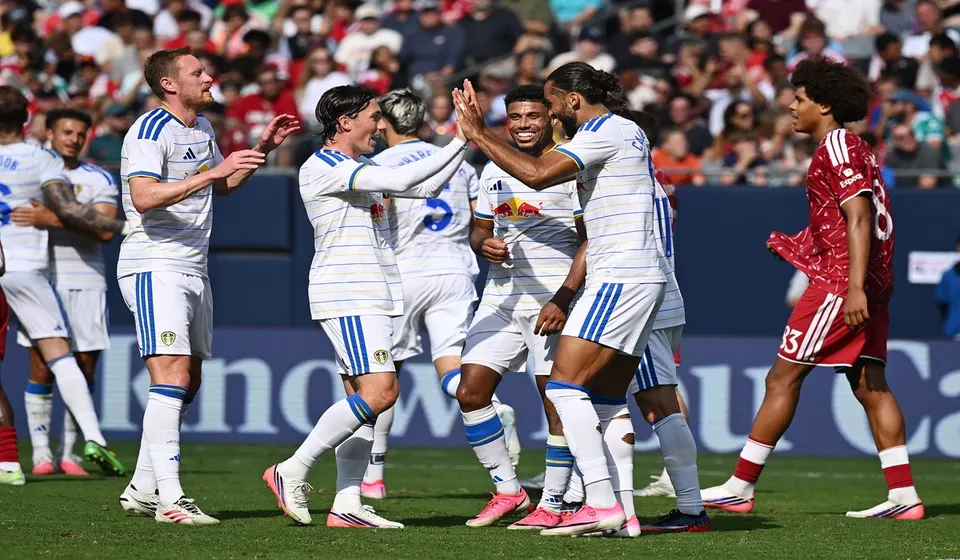 Leeds United Tekuk Liverpool 4-2 Lewat Comeback Gemilang di Laga Pramusim