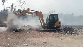 Hari Keempat, Kebakaran di TPA Liar Waringinkurung Masih Belum Padam