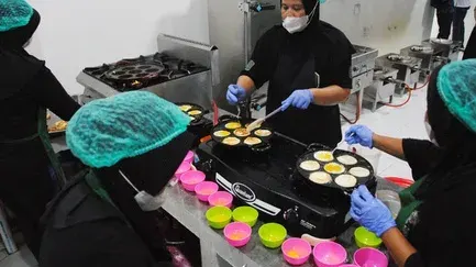 Penduduk Jepang Usia 1 Abad Meningkat di Saat Turunnya Populasi