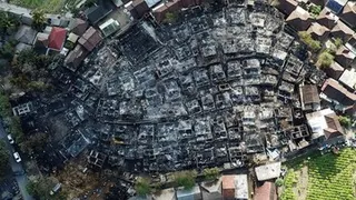 Pemerintah Siapkan Rencana Bangun Ulang Desa Sade NTB yang Terbakar