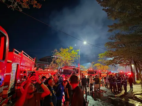 Nipah Mall Makassar Terbakar, Damkar Duga Penyebabnya Korsleting Lampu