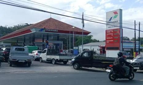 Polres Lombok Timur Pantau SPBU dan Cek Stok BBM Usai Keluhan Antrean Panjang