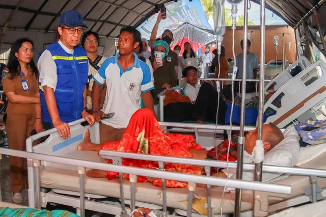Menkes Ungkap Kendala Tangani Korban Gempa NTT, Banyak Warga Pilih Tradisional