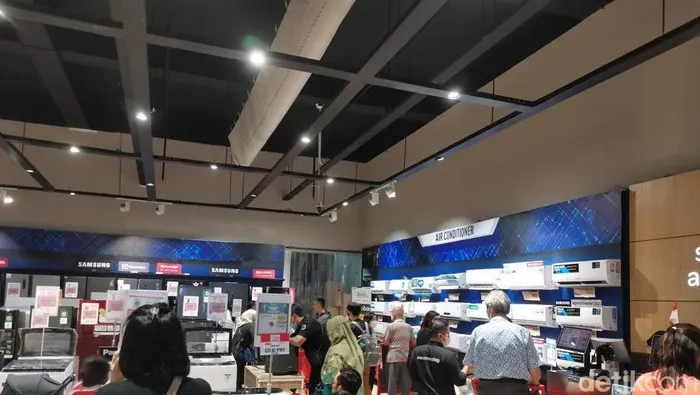 Hari Ini Transmart Full Day Sale! Kejar Diskon Melimpah 50% + 20%