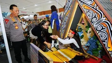 Dukungan Masif Polri Bangkitkan UMKM di Bazar Kreasi Bhayangkari Nusantara 2026