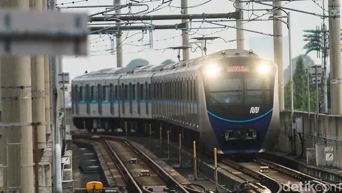 MRT Jakarta Besok Buka Mulai Jam 4 Pagi, Peserta Merdeka Run Gratis