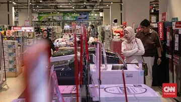 Sambut Hari Kemerdekaan, Transmart Gelar Full Day Sale dengan Diskon hingga 50 Persen