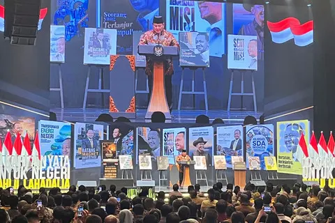 Presiden Prabowo Hadiri Peluncuran Buku Bahlil Lahadalia di Jakarta