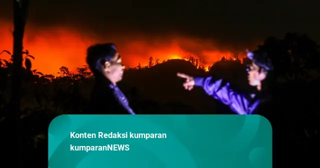 Foto, Kebakaran Gunung Merapi Ungup-ungup Merambat ke Sisi Selatan Ijen