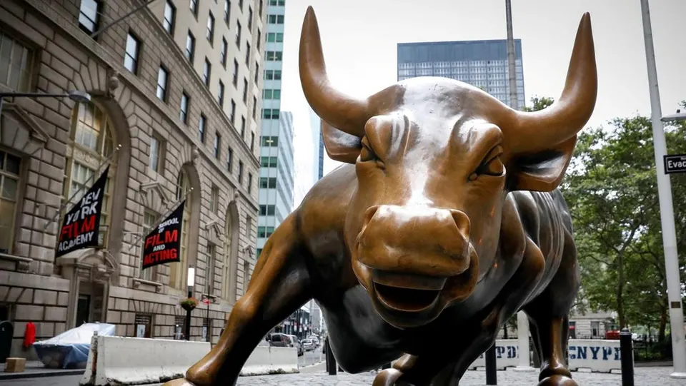 Wall Street Ambruk, Jurus Menkeu AS Redam Utang Gagal Total?