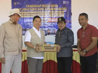 Layanan Adminduk Hadir di Posko Gempa Nagekeo, Wujud Nyata Dukcapil Prima