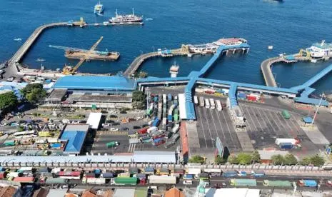 Dirut ASDP Perkuat Koordinasi Urai Kepadatan Kendaraan di Pelabuhan Ketapang