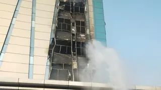 Hotel Pullman di Jakarta Barat Kebakaran, 14 Unit Mobil Pemadam Dikerahkan