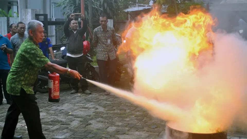 11 Tips Memilih APAR untuk Tangani Kebakaran yang Sesuai Standar