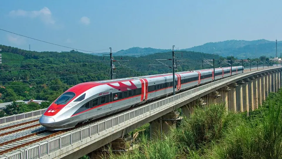 Purbaya Isyaratkan Ketertarikan China Garap Proyek Kereta Cepat hingga Jawa Timur