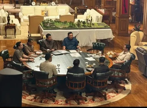 Prabowo Terima Laporan B50 dari Dirut Pertamina dan Instruksikan Pemangkasan Anak Cucu BUMN