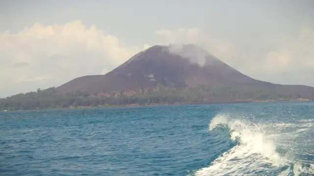 Kondisi Selat Sunda di Tengah Erupsi Anak Krakatau, Jalur Laut Aman, Delapan Bandara Terdampak Abu