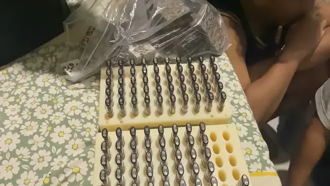 Bareskrim Polri Bongkar Produksi Vape Etomidate di Kamar Kos Kemang, 176 Cartridge Disita