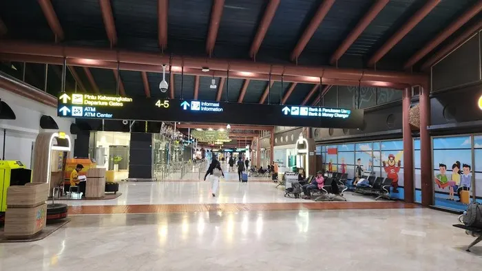 Bandara Soetta Lengang Imbas Erupsi Gunung Anak Krakatau, Ratusan Penerbangan Terdampak