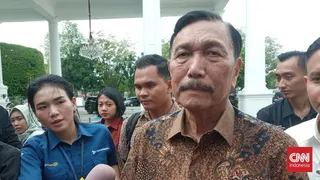Luhut Targetkan Uji Coba Rekening Bansos Kuartal I 2027