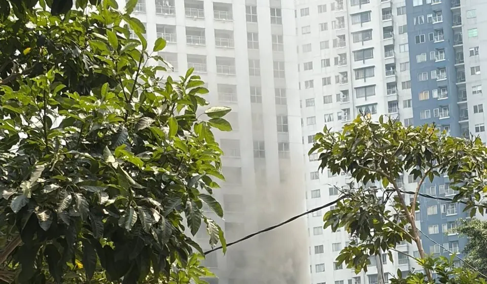 Kebakaran Apartemen Pavilion Jakpus 115 Personel Dikerahkan, 14 Orang Dievakuasi
