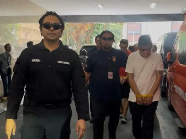 Jeratan Pasal Berlapis untuk Bos Judi Kasino Batam