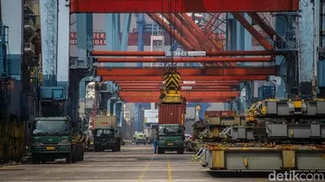 Impor Migas Melonjak, Indonesia Catat Defisit Neraca Perdagangan pada Juni 2026