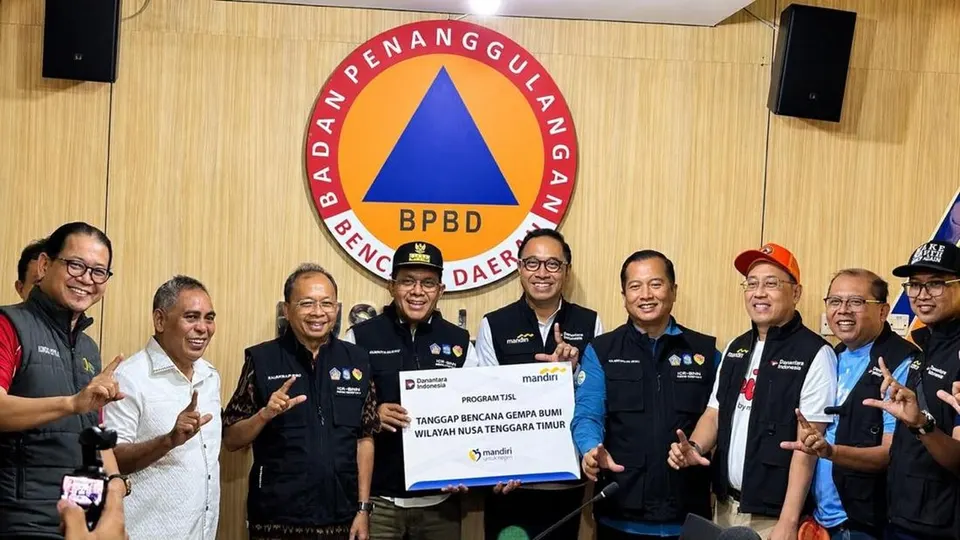 Sinergi BNPB, Pemprov, dan Bank Mandiri Tangani Bencana di NTT Pasca-Gempa M 7,7