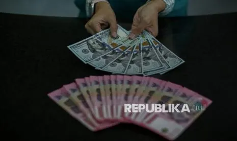 Rupiah Diproyeksikan Bergerak di Kisaran Rp 17.750-Rp 17.850 per Dolar AS