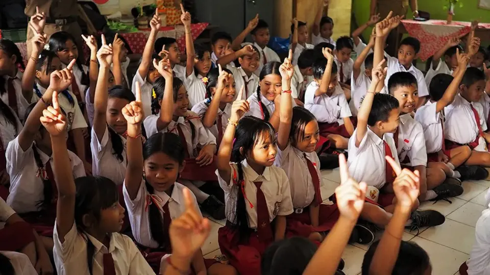 Sekolah Terdampak Abu Anak Krakatau Bisa Belajar dari Rumah