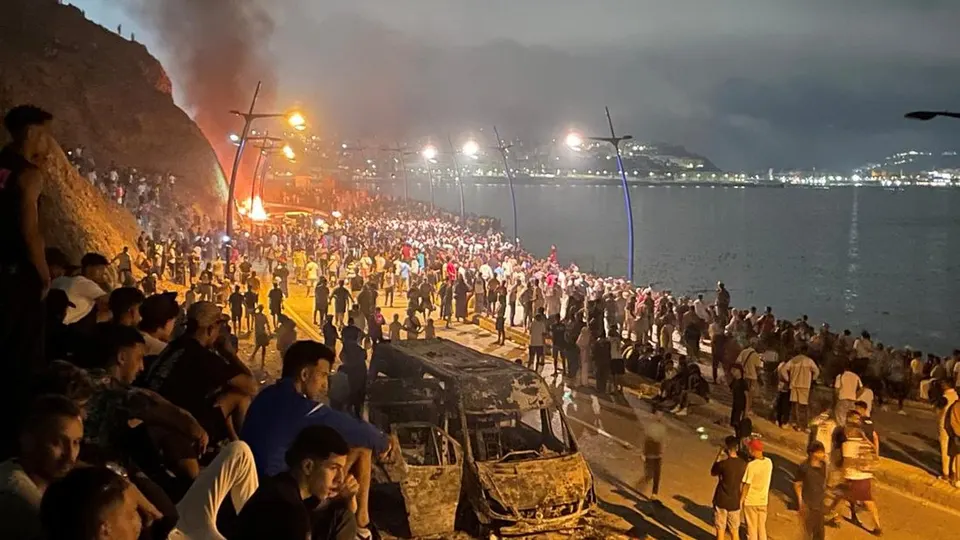 Serbuan Migran ke Ceuta Berujung Penyesalan, Ribuan Orang Memilih Kembali ke Maroko