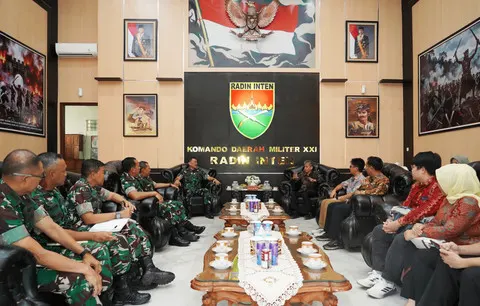 Pangdam XXI/Radin Inten Terima Audiensi Rektor ITERA dan GM PLN UID Lampung
