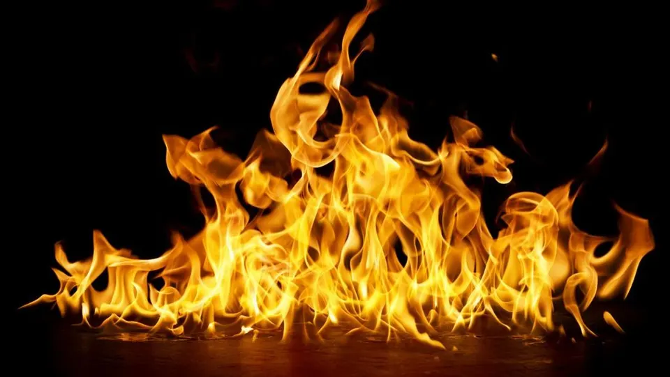 Lahan Kosong di Kebon Jeruk Kebakaran, Diduga gegara Bocah Bakar Sampah