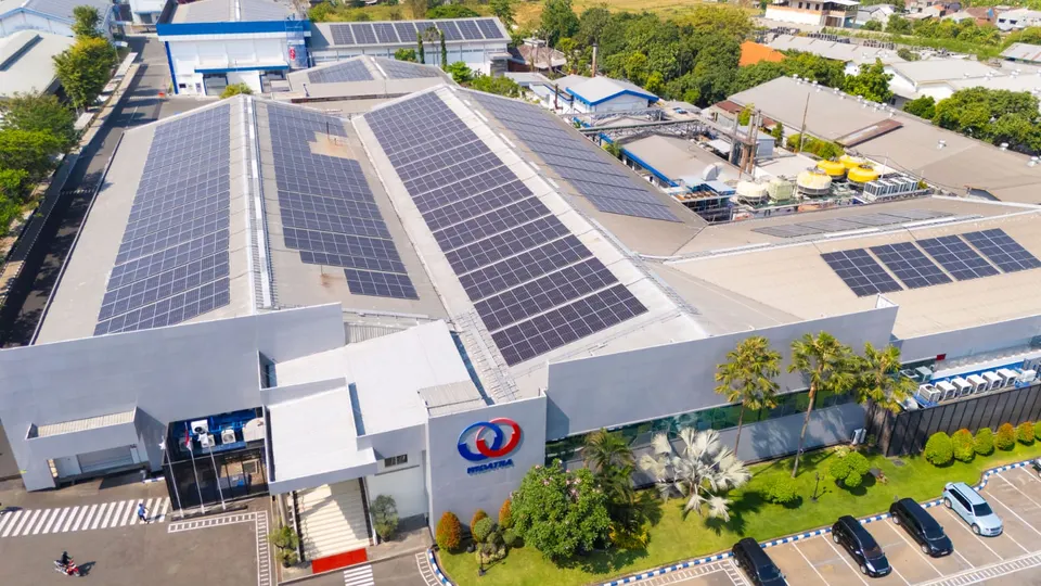 Perkuat Daya Saing Industri Hijau melalui PLTS Atap 2,2 MWp