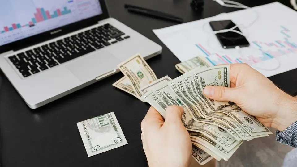 Asing Mulai Balik ke SBN & Saham Bikin Rupiah Makin Strong
