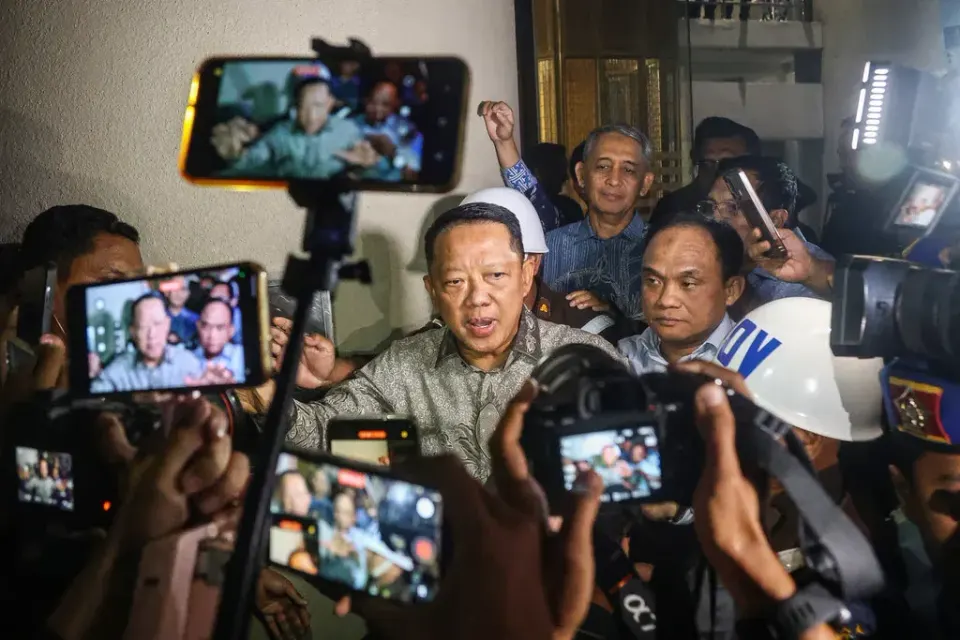 Mantan Jampidsus Febrie Adriansyah Protes Penahanan Dirinya oleh Kejaksaan Agung