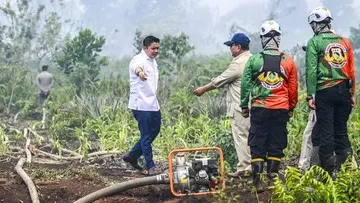 FOTO, Peninjauan Lokasi Kebakaran Hutan dan Lahan di Pontianak oleh Presiden Prabowo Subianto, Kapolri, dan Panglima TNI