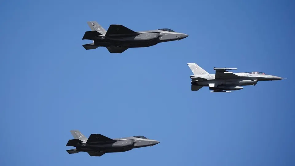 Rudal Rusia Meledak di Polandia, NATO Kerahkan Jet Tempur F-16