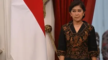 Komdigi Salurkan 15 Ton Logistik dan 20 Starlink untuk Korban Gempa NTT serta Pulihkan 812 Site BTS