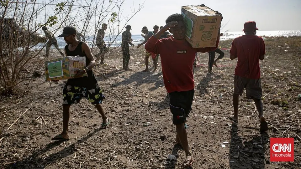 Viral Warga Kecewa dan Injak Bantuan Gempa NTT, Pelaku Minta Maaf