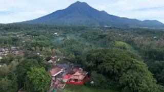 Rajin Bolak-Balik ke Gunung Kawi, 2 Pengusaha RI Ini Jadi Konglomerat